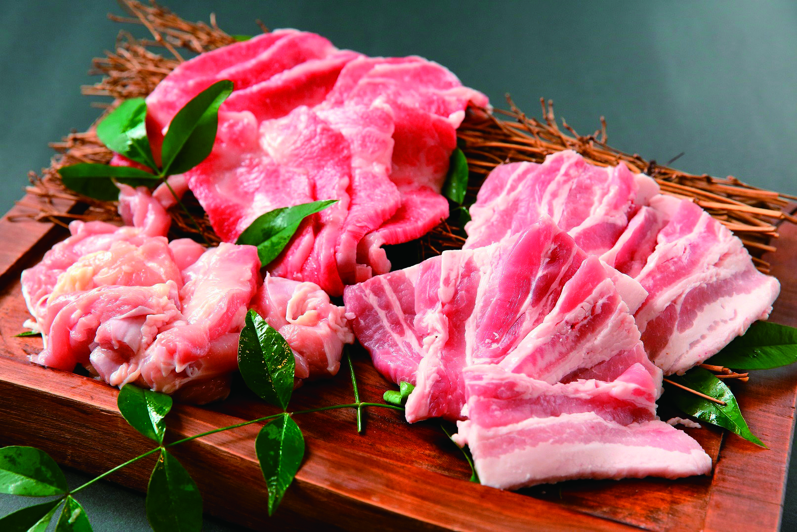 「牛肉商 徳志満」焼肉セットK8672-913A